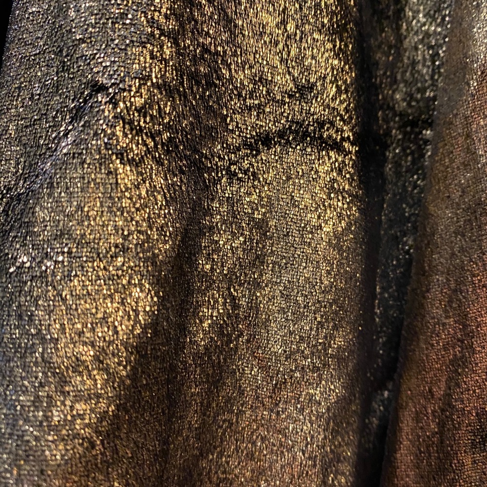 Frame Gold Metallic Top - Picture 10 of 11